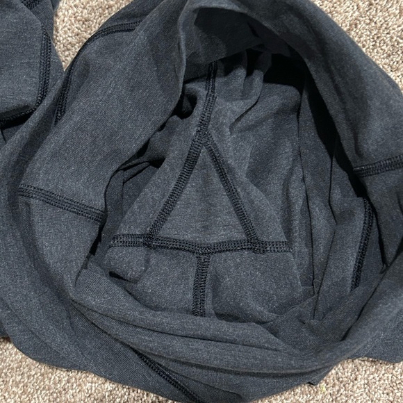 Lululemon Wunder Under 7/8 crop leggings in gray. Great condition, size small. - Picture 4 of 8